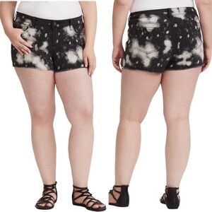 Torrid Classic Skinny Short Short Jean Shorts Splatter